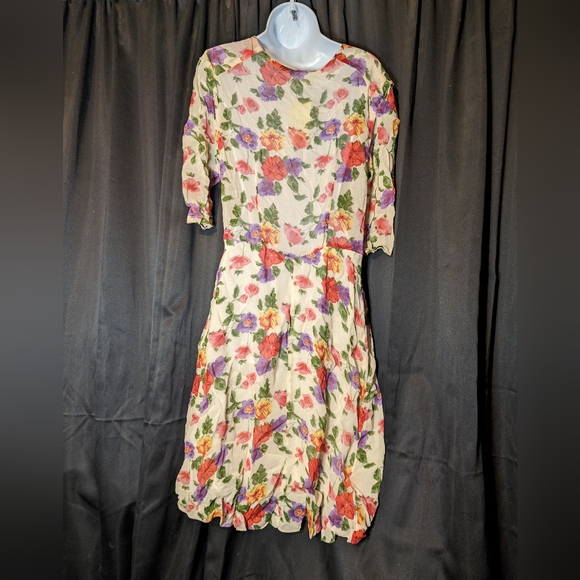 Floral Katie Dress - Picture 4 of 5